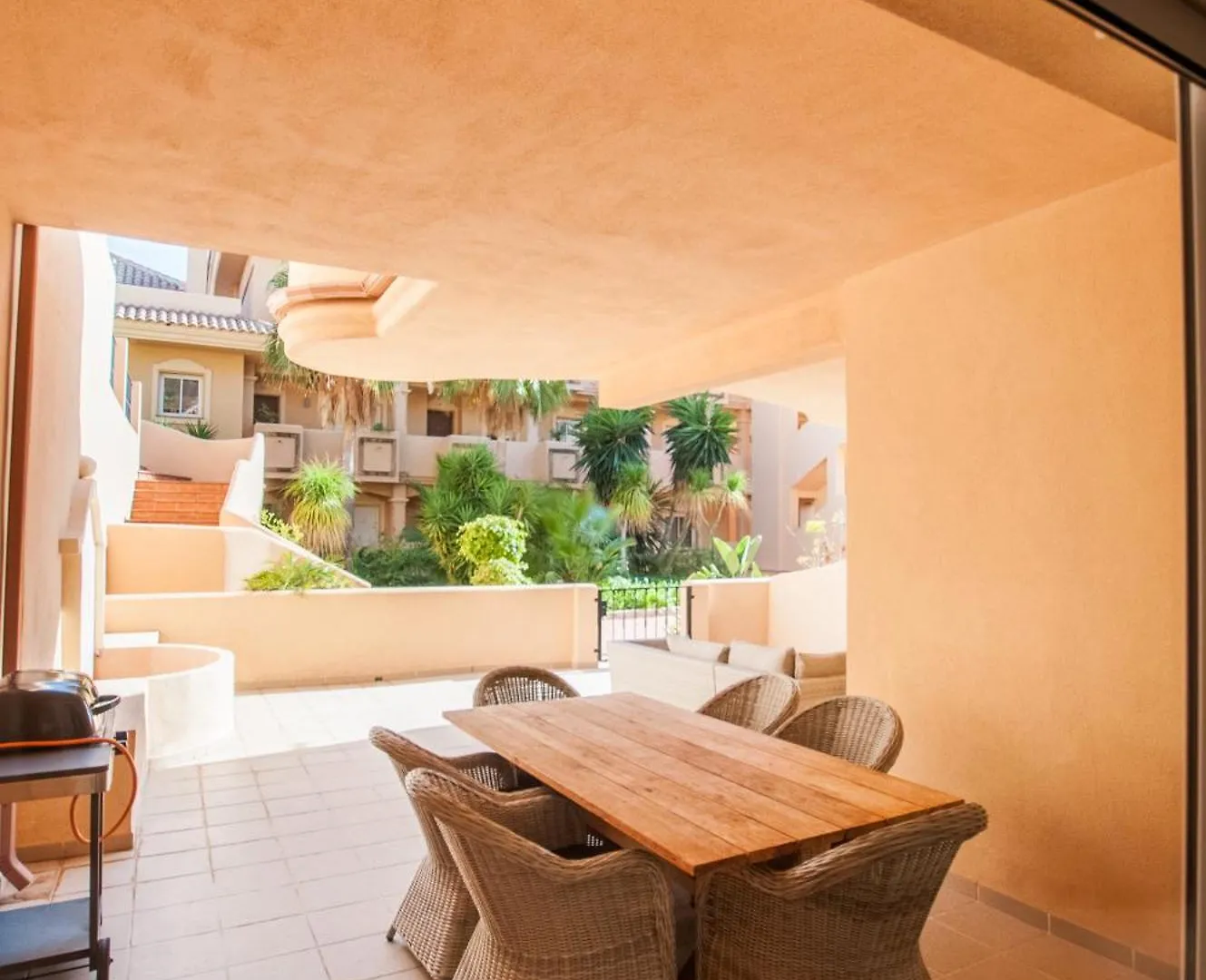 Aloha Hill Club Apartment Marbella