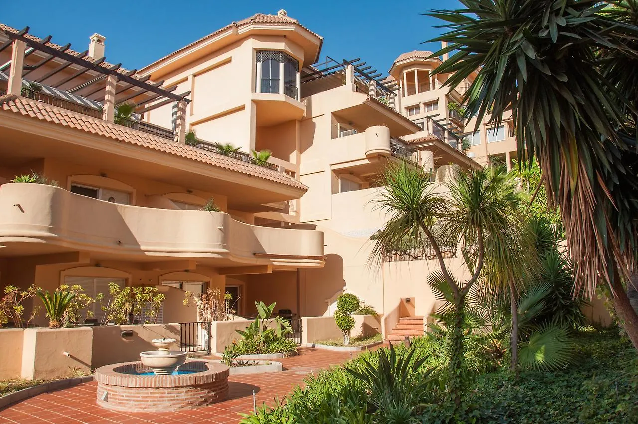 Aloha Hill Club Apartment Marbella