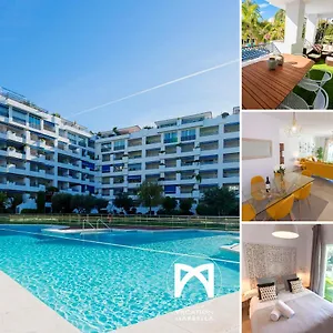 Apartment Vacation Marbella: Contemporary Central With Pool & Marina Proximity, Marbella