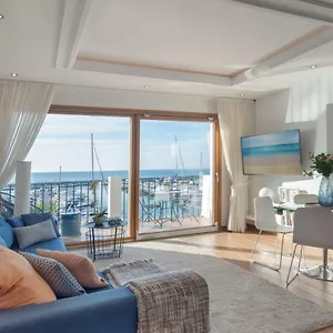 Apartment Penthouse In Puerto Banus, Marbella